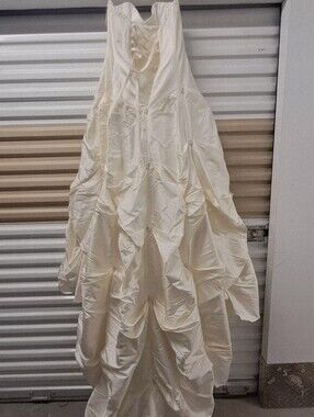 Bridal Wedding Dresses for Sale up to 90% Off: Poshmark Bridal Wedding Dresses for Sale up to 90% Off: Poshmark